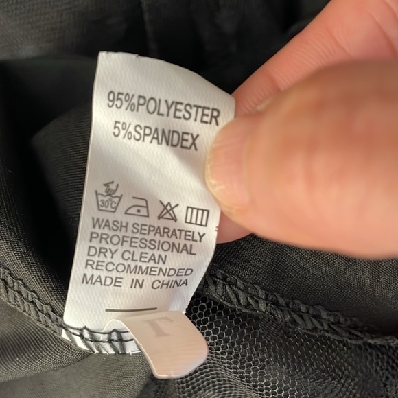 NWT. Blogger’s Favorite Katch Me Large Darla Black Spot Mesh Keyhole Jumpsuit. - Picture 16 of 16